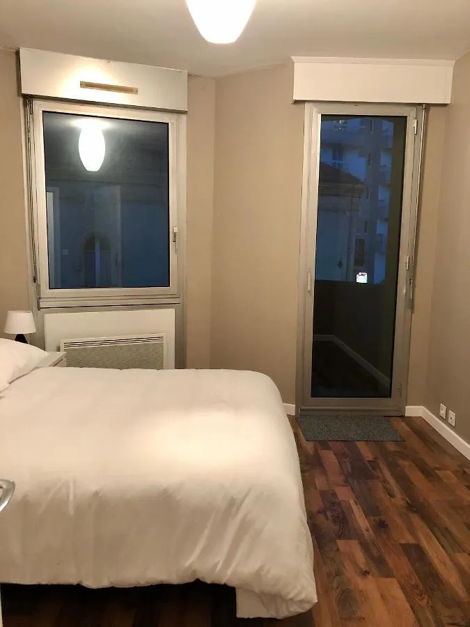 Appartement De 110M2 Au Centre De Cusset